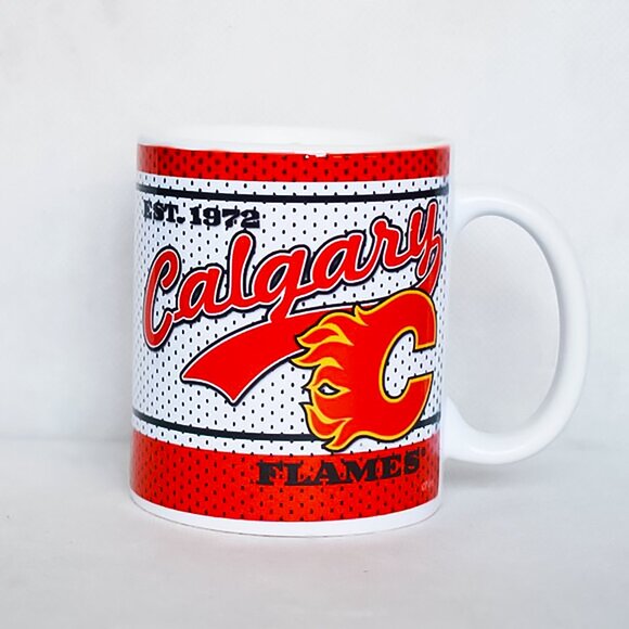 Calgary Flames Hockey Mug Candle - Picture 2 of 5